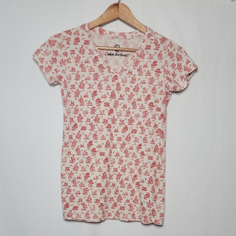 Celia Birtwell, Uniqlo, Modest V-Neck T-Shirt